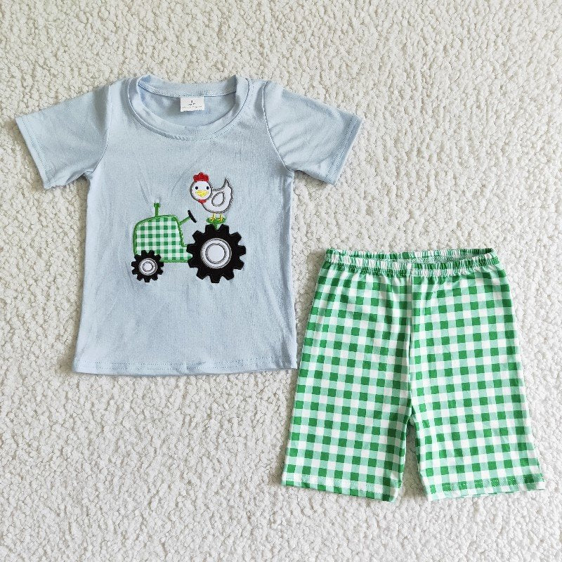 BSSO0031 Baby Boy Summer Tractor Chick Embroidery Green Plaid Shorts Outfit