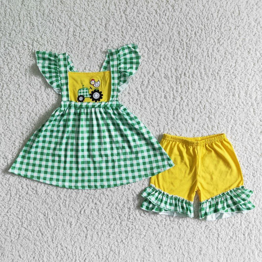 GSSO0056 Baby Girl Summer Embroidery Tractor Chick Shorts Outfit